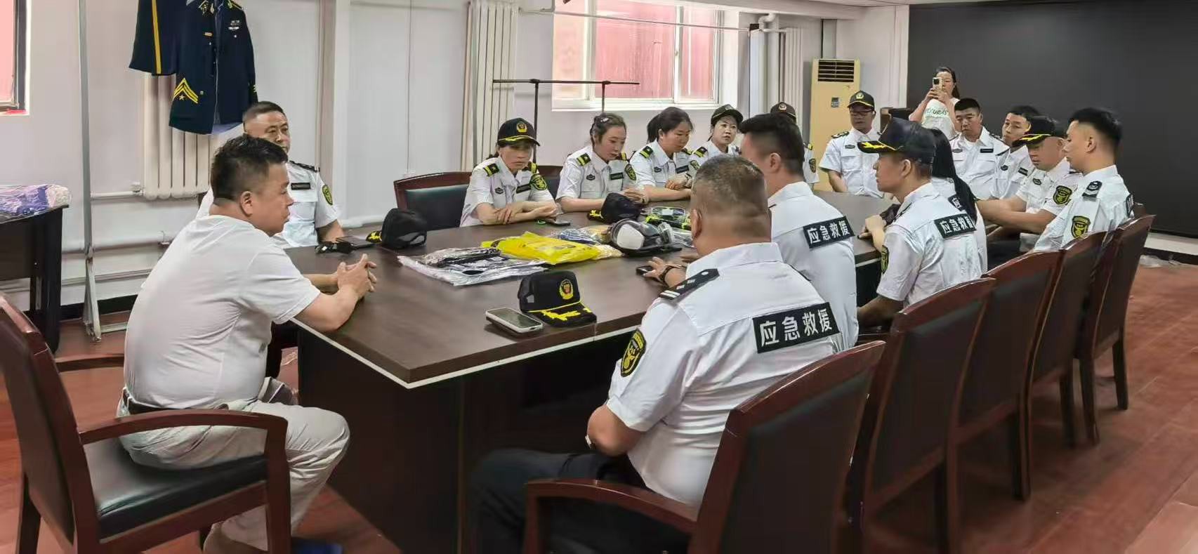 深化应急交流，共筑安全防线——西红门教育培训基地赴狼牙国际救援中心交流学习